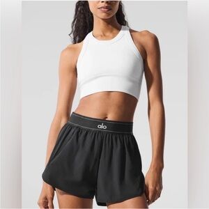 Alo Yoga Seamless Delight High Neck
Bra Tank Top In White, Size S